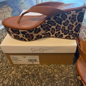 Jessica Simpson flip flops